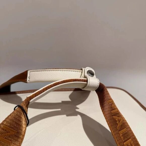 Malbon Boston Golf Apparel Bag - Stylish Travel Carryall - Picture 10 of 10